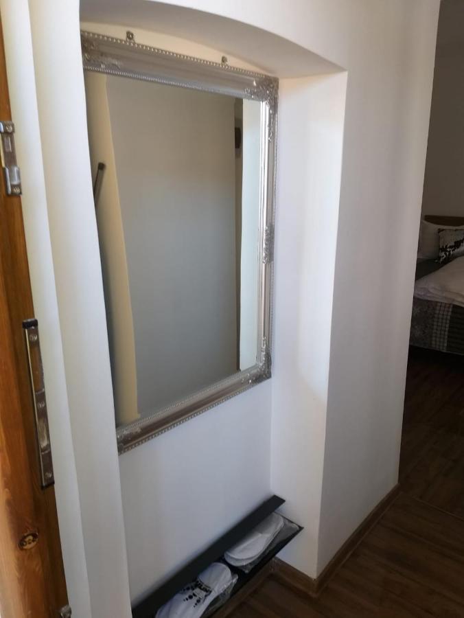 Sara House Apartment Bistrita  Bagian luar foto