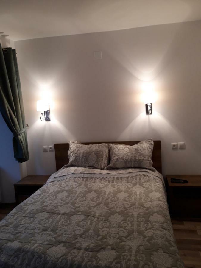 Sara House Apartment Bistrita  Bagian luar foto