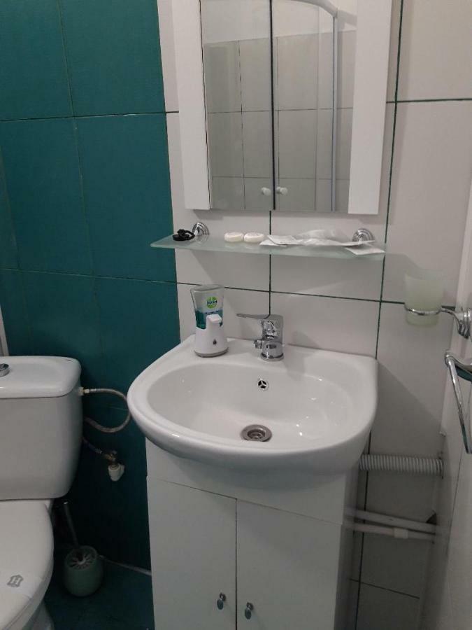 Sara House Apartment Bistrita  Bagian luar foto
