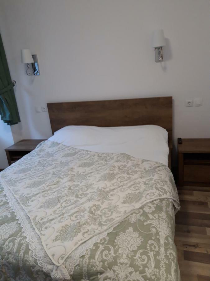 Sara House Apartment Bistrita  Bagian luar foto